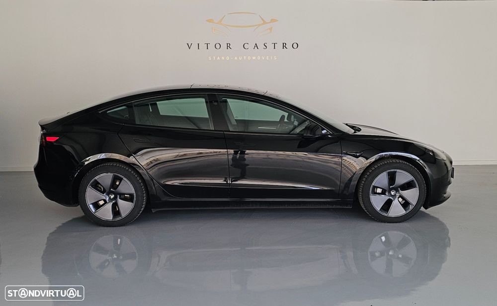Tesla Model 3 Standard Range Plus RWD - 3