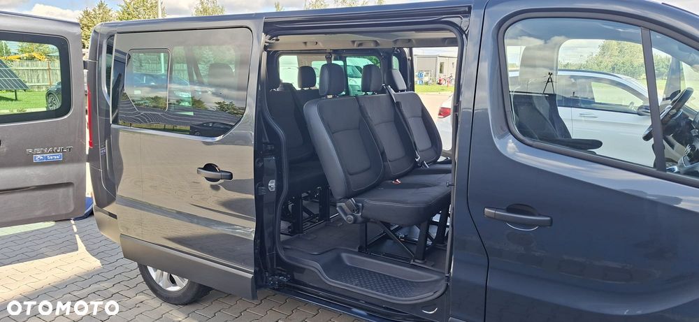 Renault Trafic 2.0 dCi EDC - 11