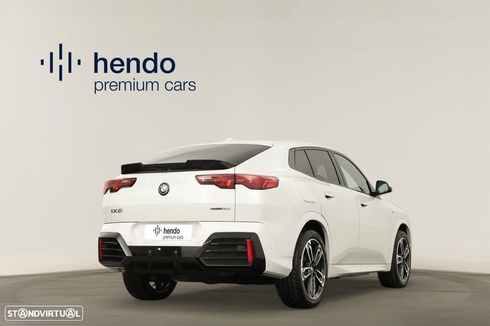BMW iX2 eDrive20 Pack Desportivo M - 3
