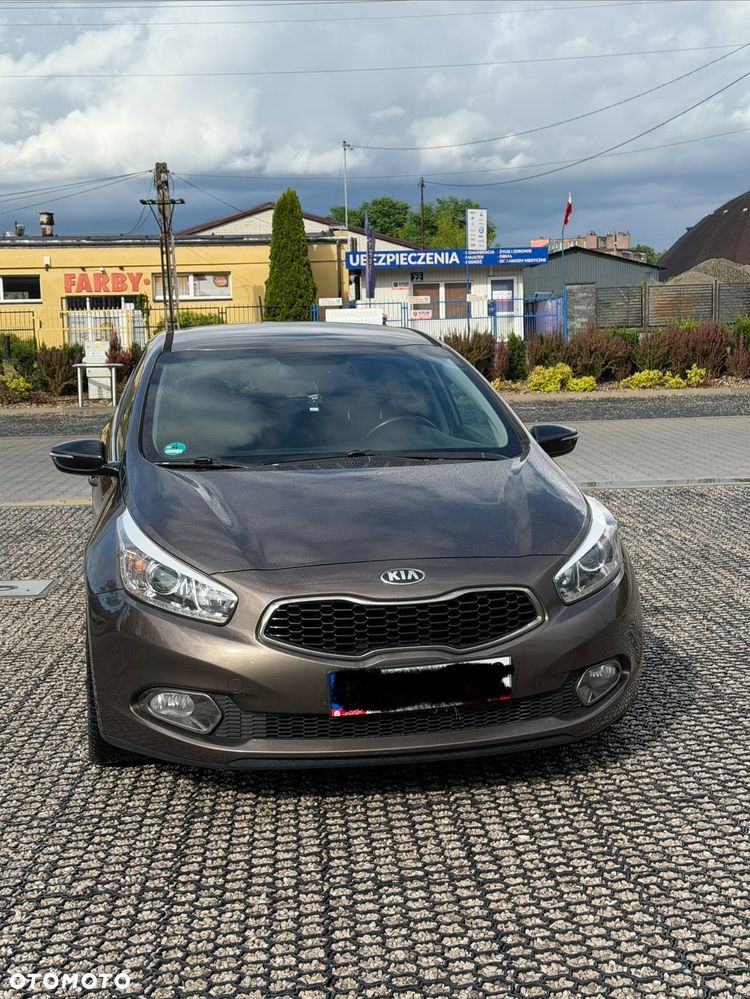 Kia Ceed - 1