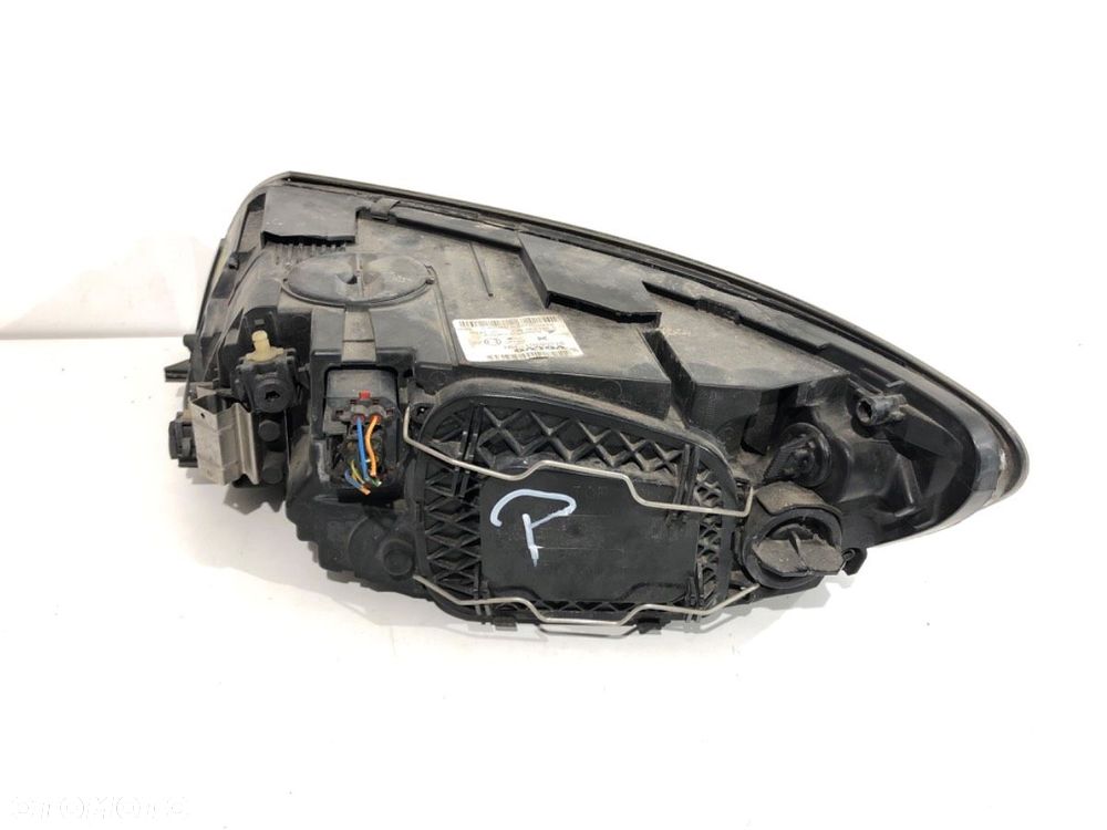 REFLEKTOR PRAWY PRZÓD - 389.00 PLN - VOLVO V50 (545) 2003 - 2012 1.6 D 80 kW [109 KM] olej - 3