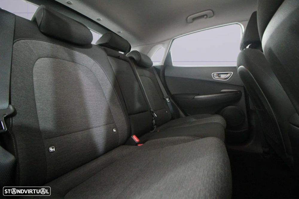 Hyundai Kauai - 13