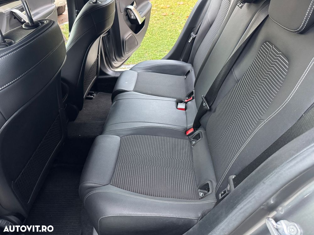 Mercedes-Benz A 180 d 7G-DCT - 6