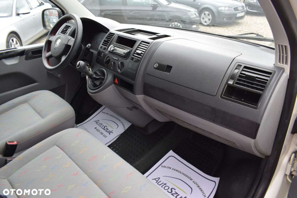 Volkswagen Transporter T5 - 18