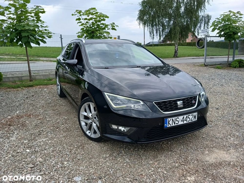 Seat Leon 2.0 TDI FR Black S&S - 4