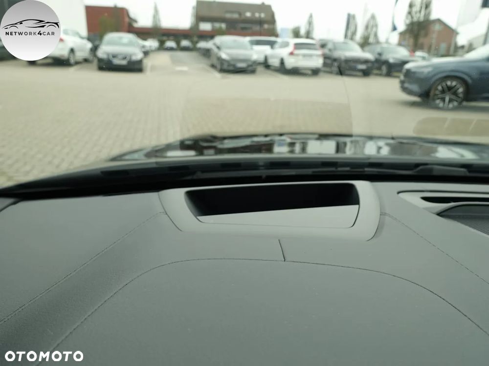 Volvo V60 B4 B DKG Ultra Dark - 10