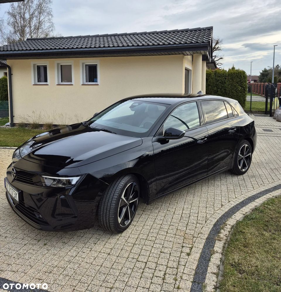 Opel Astra 1.2 Turbo Business Edition - 2