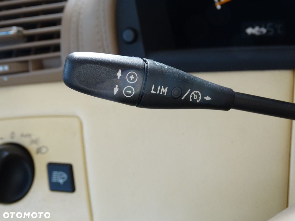 Mercedes-Benz CL - 26