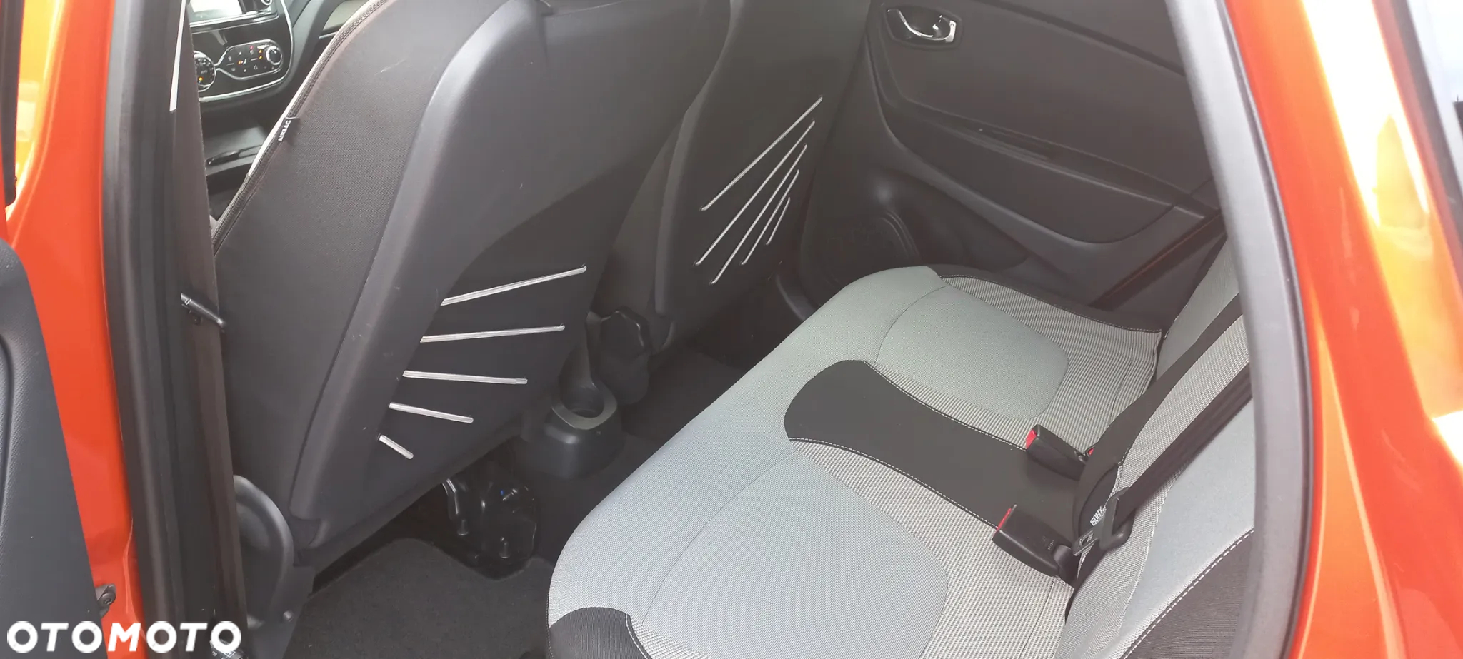 Renault Captur - 22