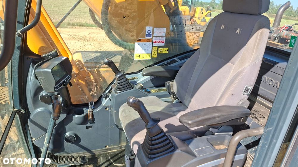 Hyundai R300 LC 9A - 10