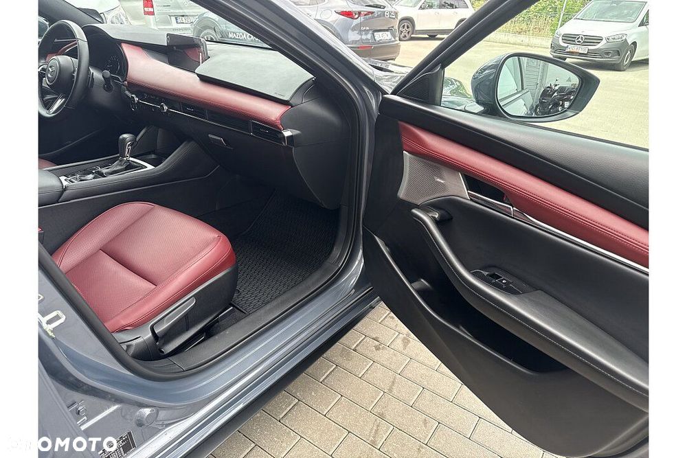 Mazda 3 2.0 mHEV Takumi - 23