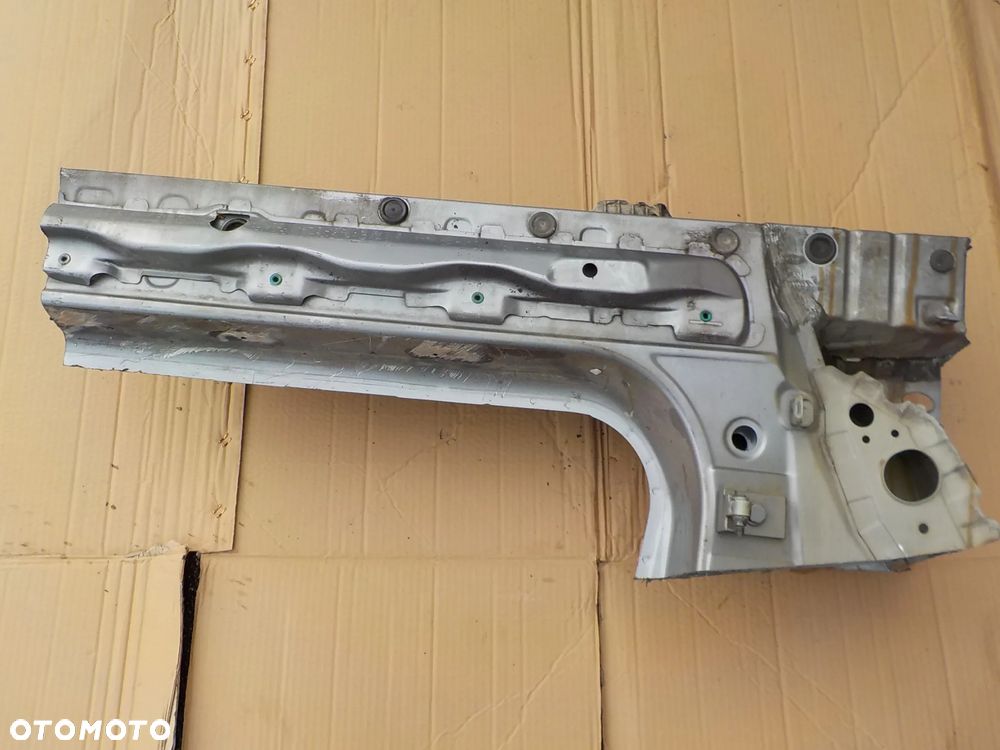 próg lewy bmw e61 e60 2005r - 1