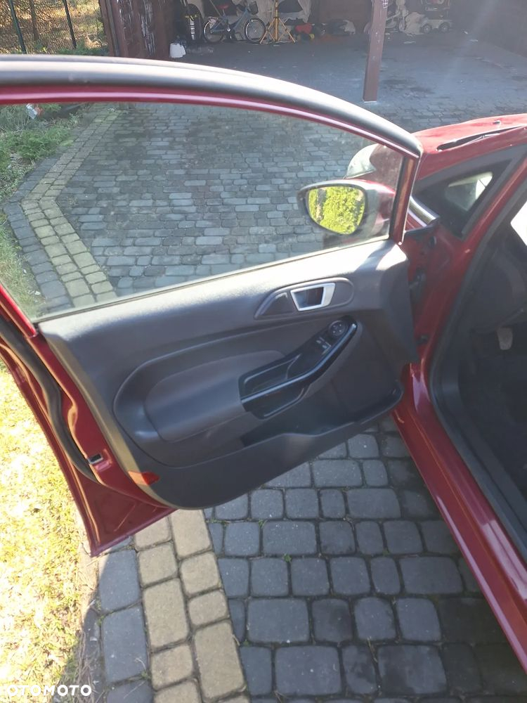 Ford Fiesta 1.6 TDCi Titanium - 15