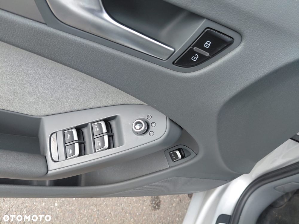 Audi A4 Avant ver-1-8-tfsi-multitronic-ambition - 8