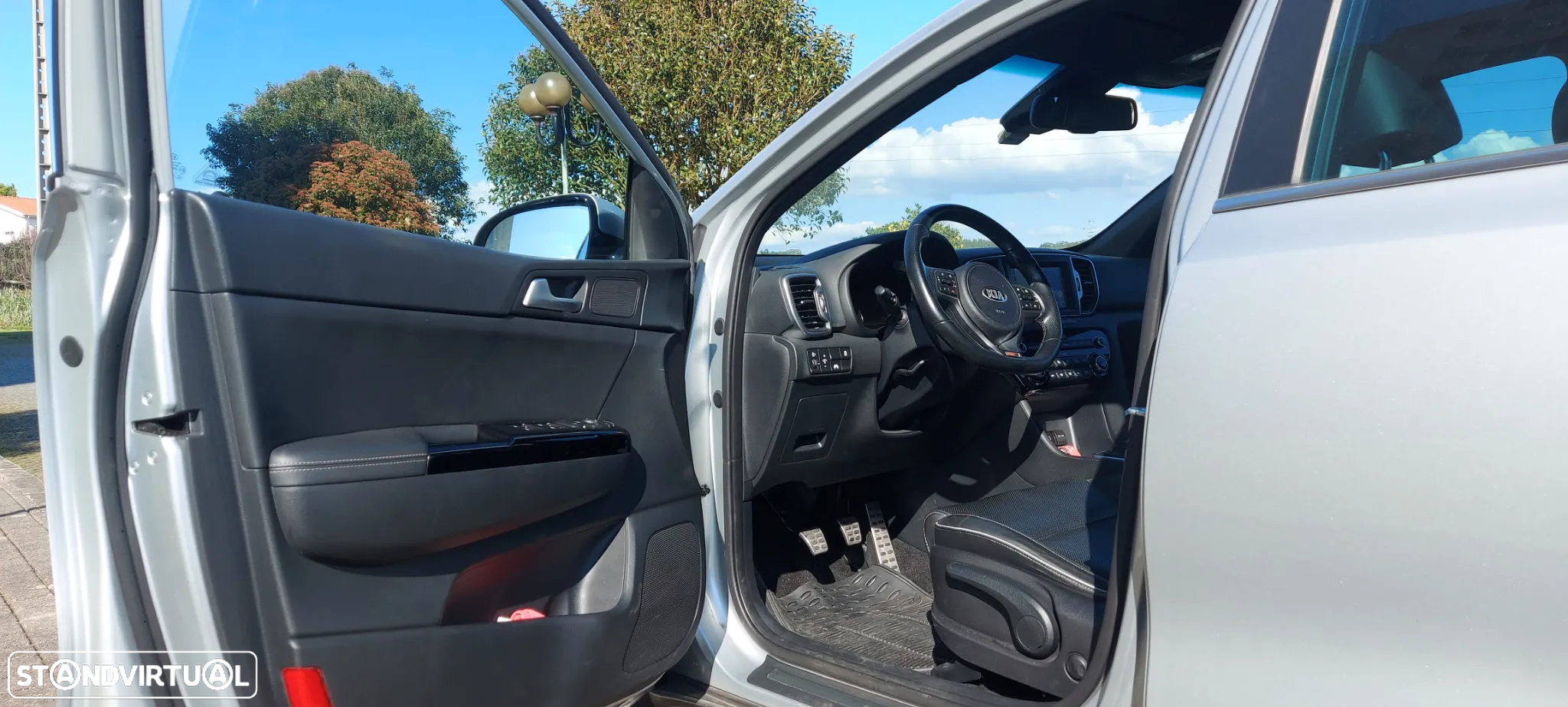 Kia Sportage 2.0 CRDI ISG GT Line - 32