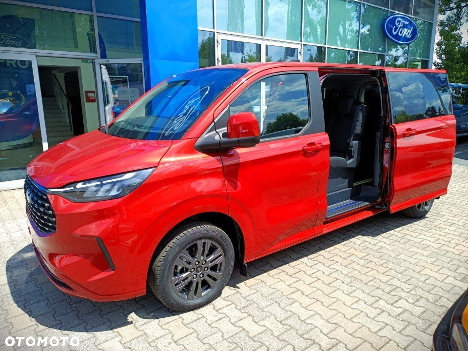 Ford Tourneo Custom - 2