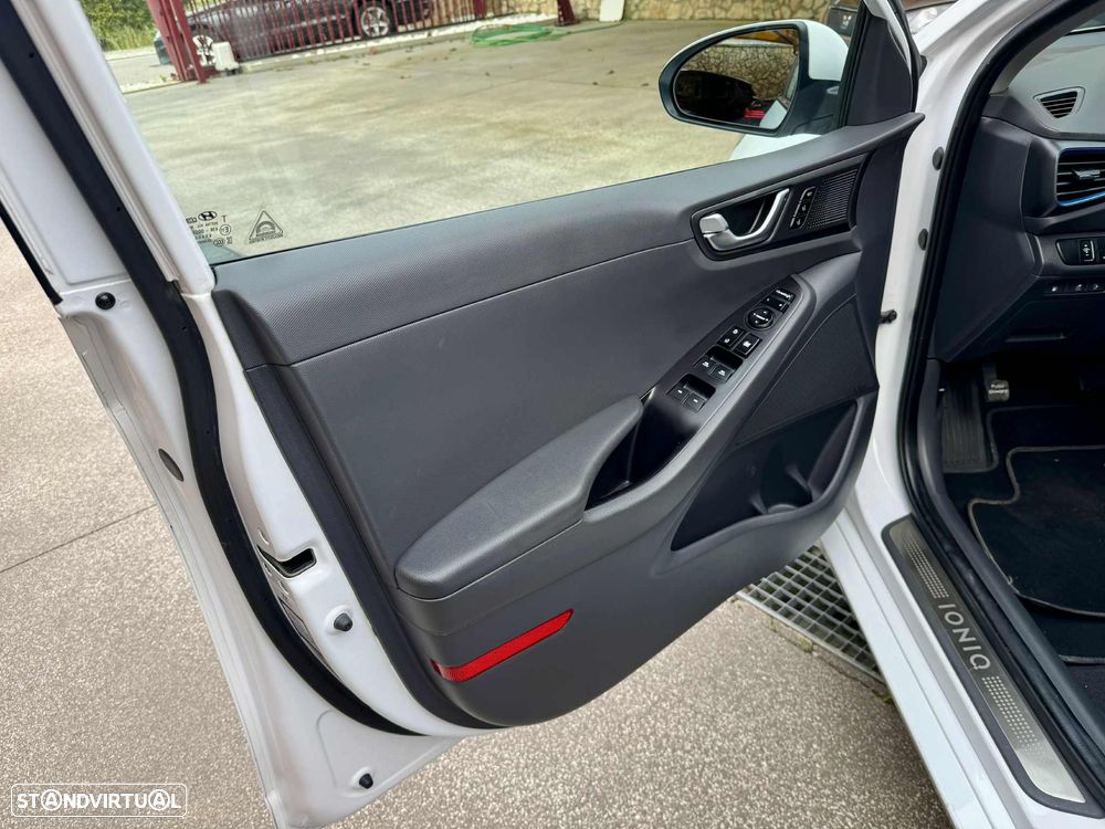 Hyundai Ioniq 1.6 GDI PHEV - 7