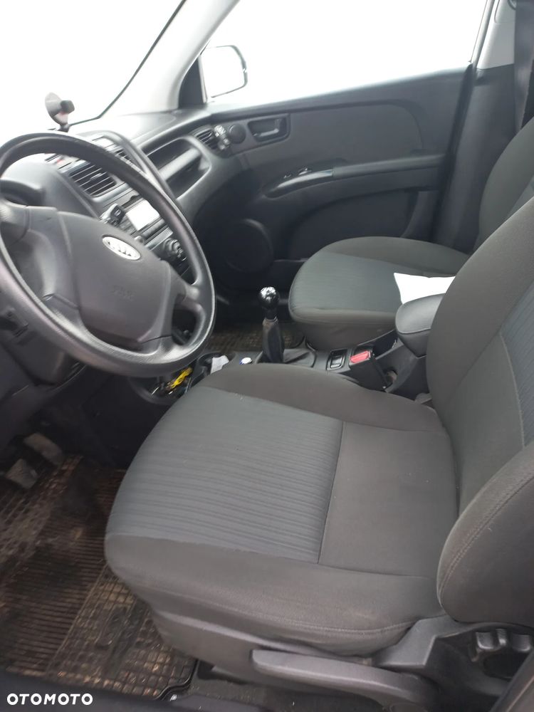 Kia Sportage 2.0 Expedition - 8