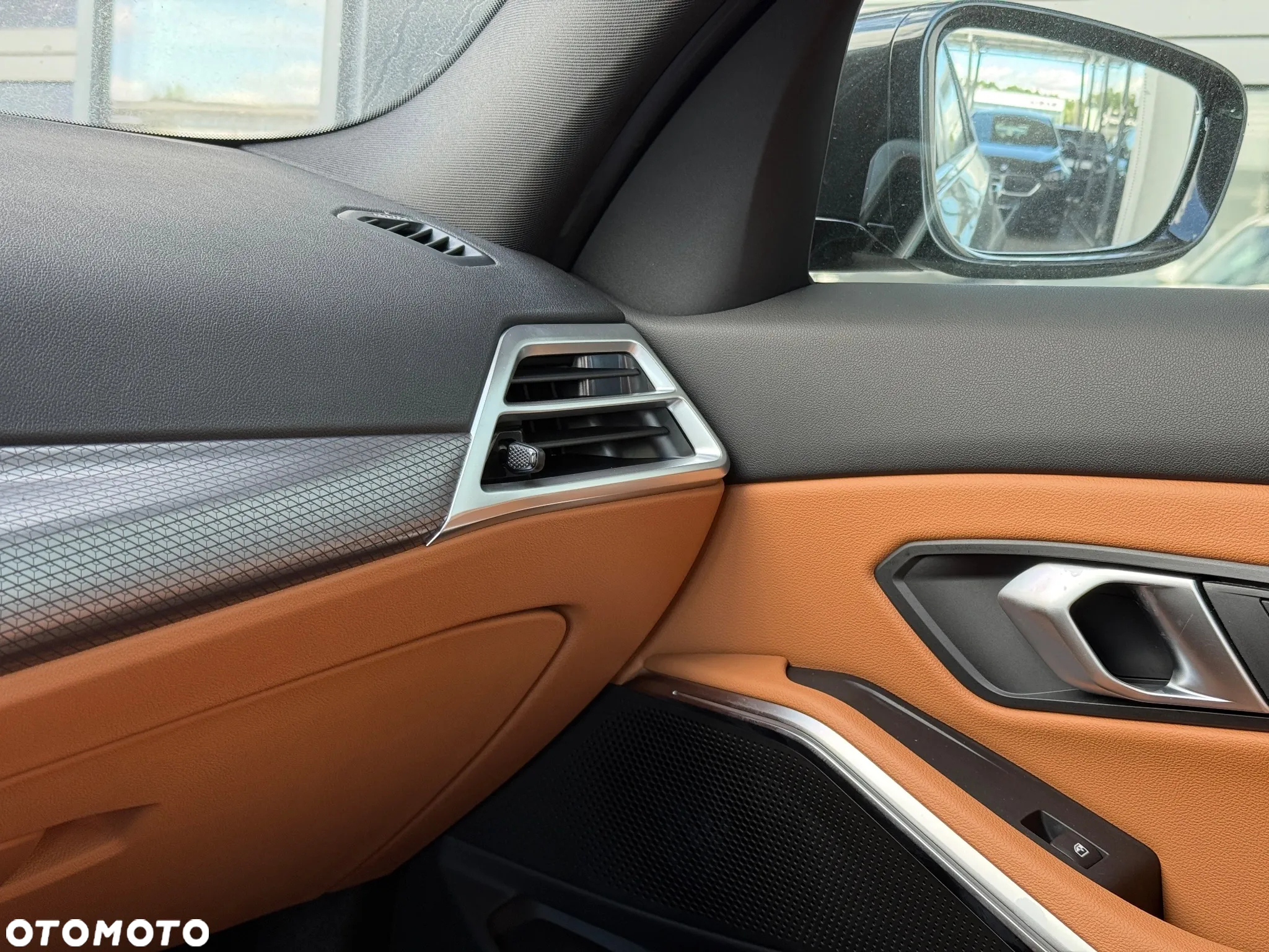BMW Seria 3 318i M Sport - 25