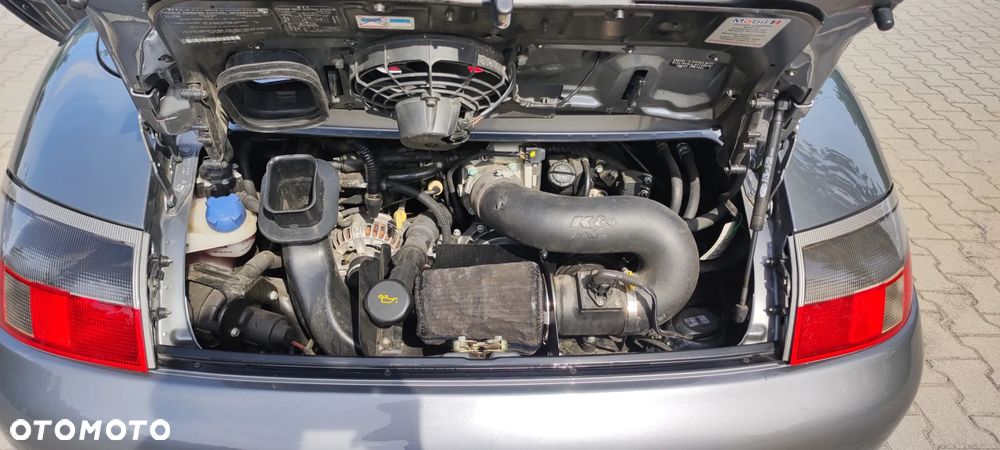 Porsche 911 Carrera Cabrio - 10
