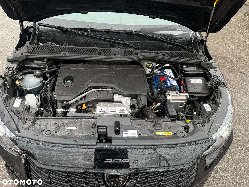 Peugeot 208 - 24