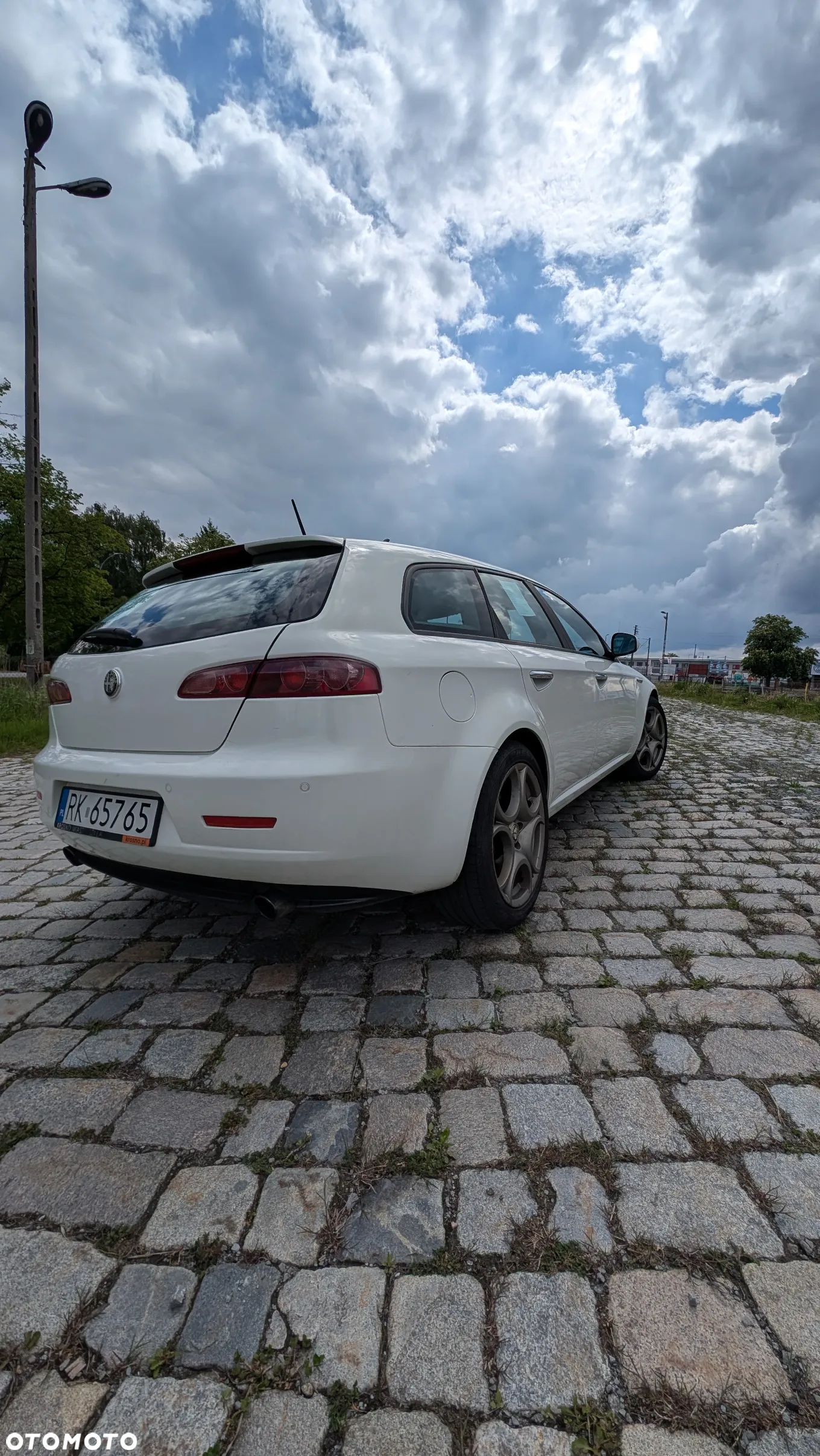 Alfa Romeo 159 2.4 JTDM 20V DPF Q-Tronic Distinctive - 4