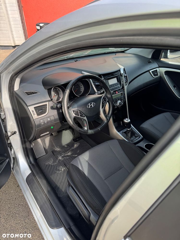Hyundai i30 - 21