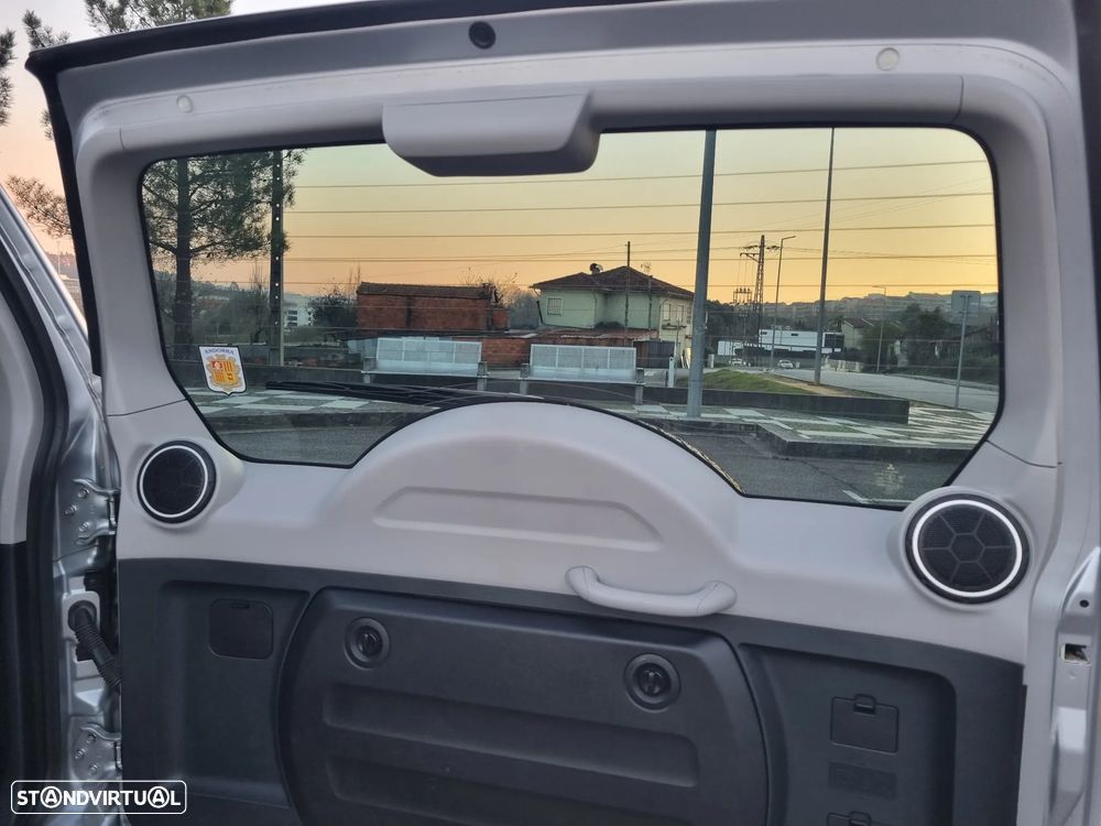 Mitsubishi Pajero - 5