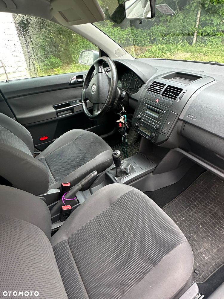 Volkswagen Polo 1.2 12V Comfortline - 4