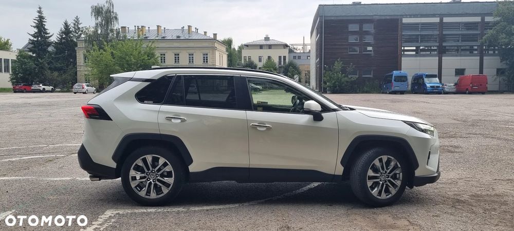 Toyota RAV4 - 3