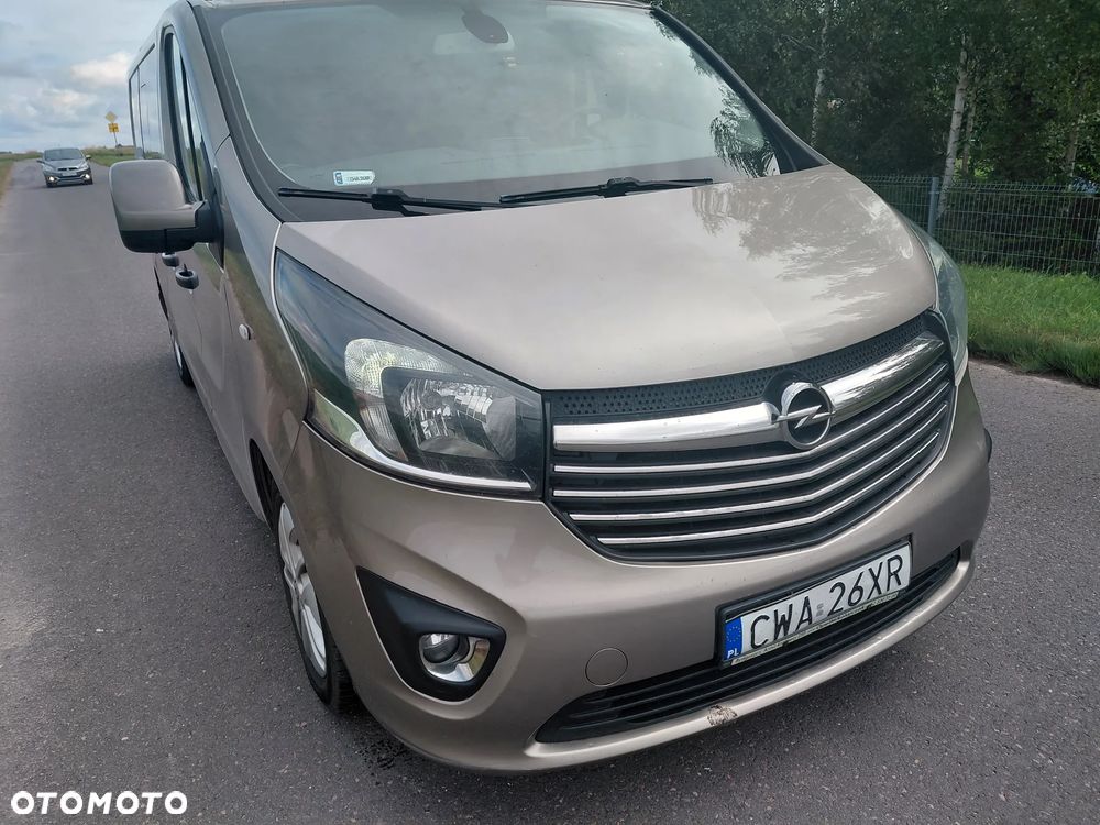 Opel Vivaro L2H1 2,9t Elegance Business - 11