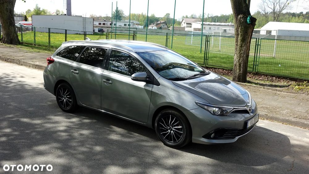 Toyota Auris - 38