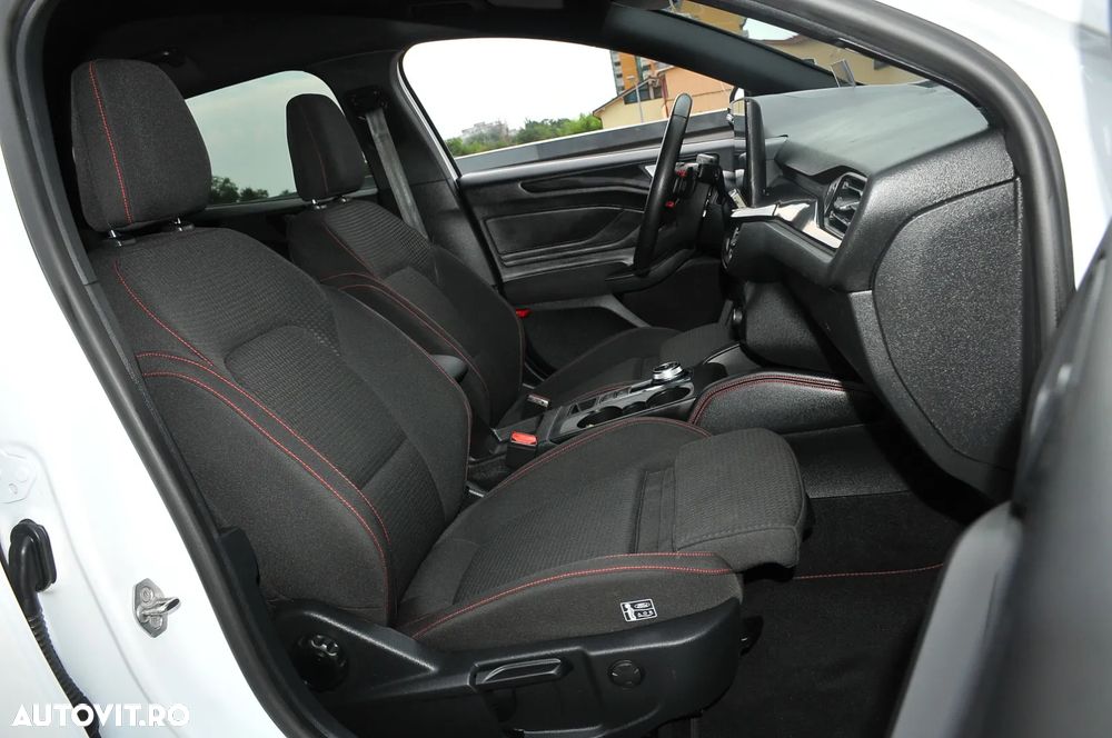 Ford Focus 1.5 EcoBlue ST-Line - 9