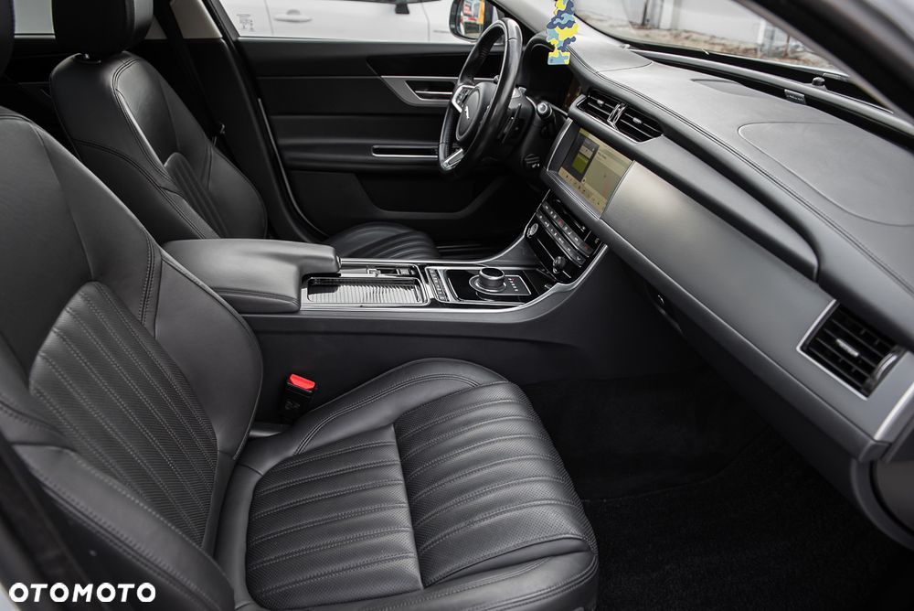 Jaguar XF - 34