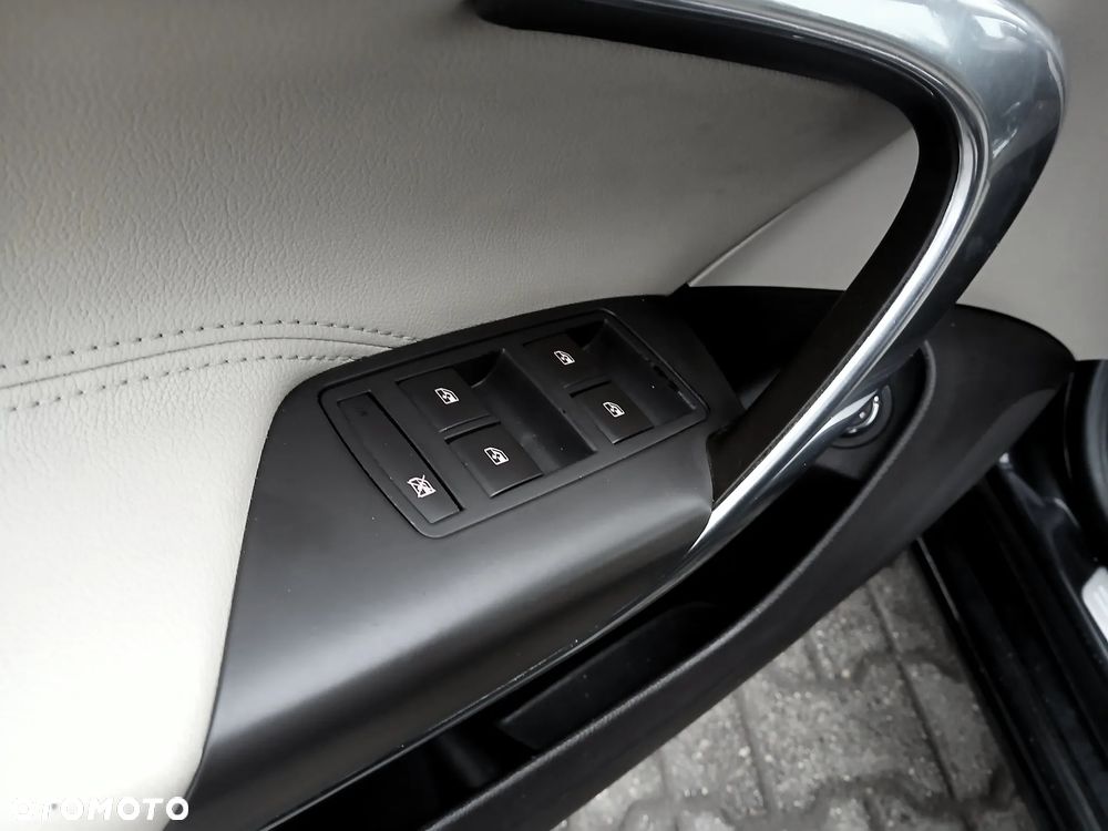 Opel Insignia 2.0 Turbo Innovation - 15