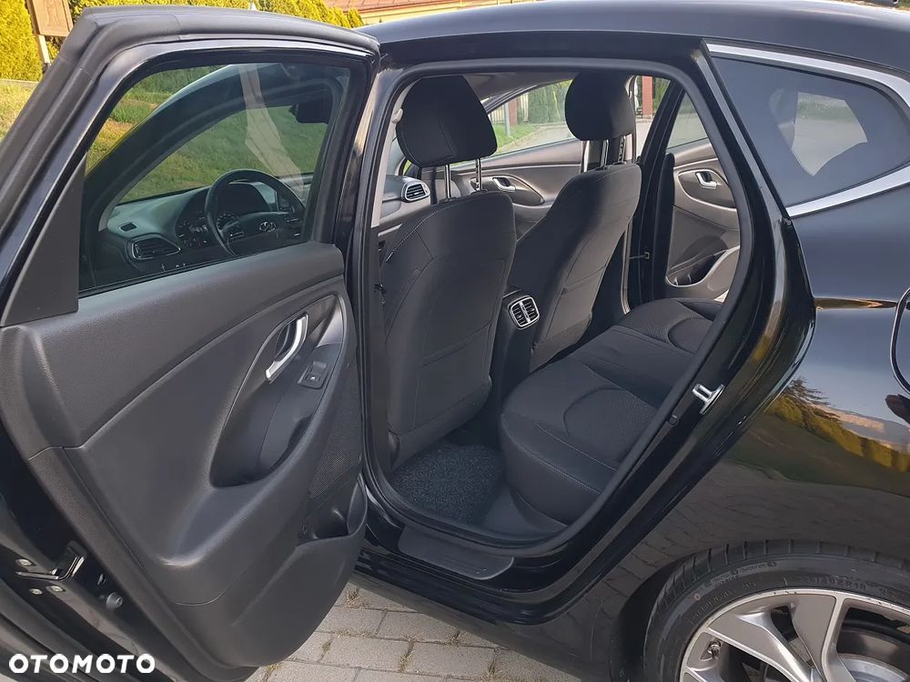 Hyundai i30 1.4 T-GDI Premiere Style - 14