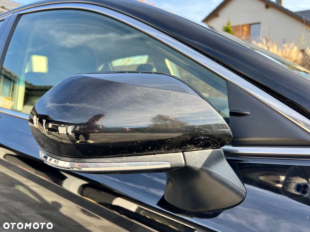 Toyota Camry 2.5 Hybrid Comfort CVT - 32