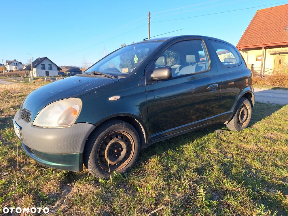 Toyota Yaris - 1