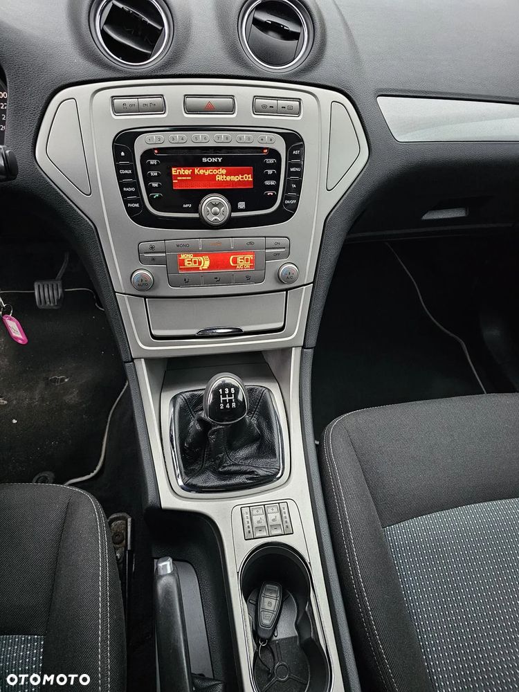 Ford Mondeo SW 2.0 Titanium - 31