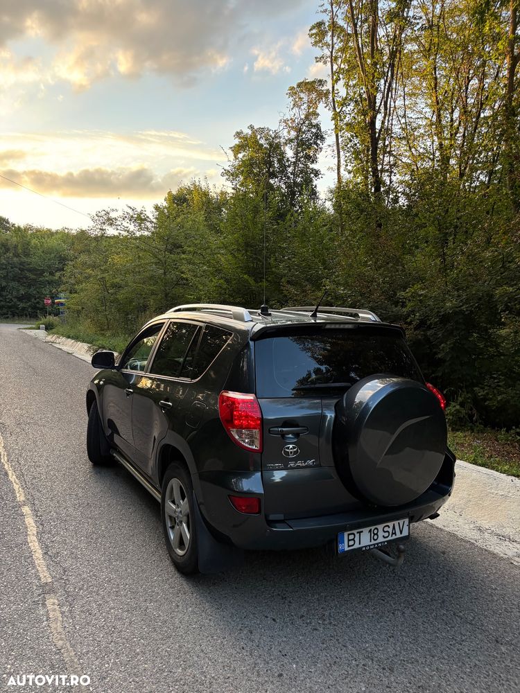 Toyota RAV4 2.2 D-4D Executive - 2