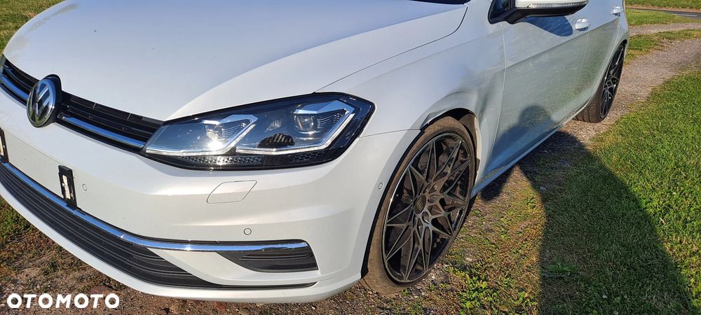 Volkswagen Golf 2.0 TDI Sound - 11