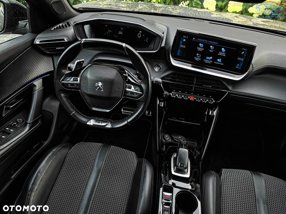 Peugeot 2008 BlueHDi 130 EAT8 GT - 20