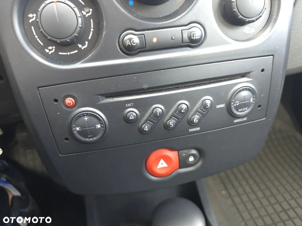Renault Clio 1.4 16V Expression - 26