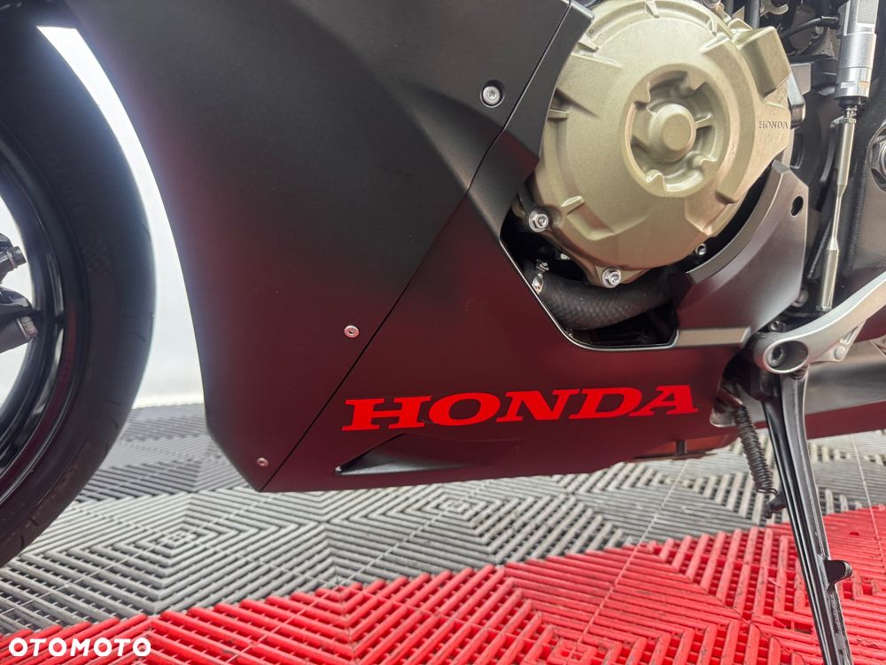 Honda CBR - 14