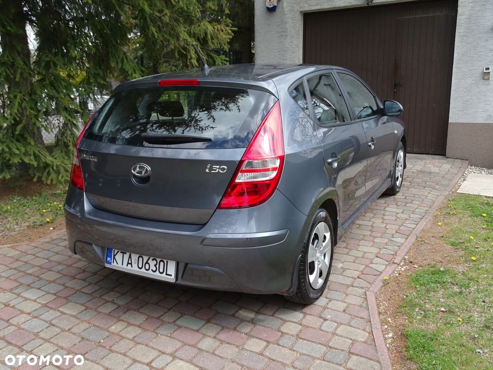Hyundai i30 1.4 Classic + - 5