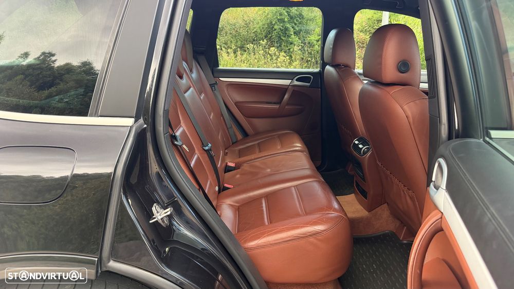 Porsche Cayenne S Tiptronic - 28