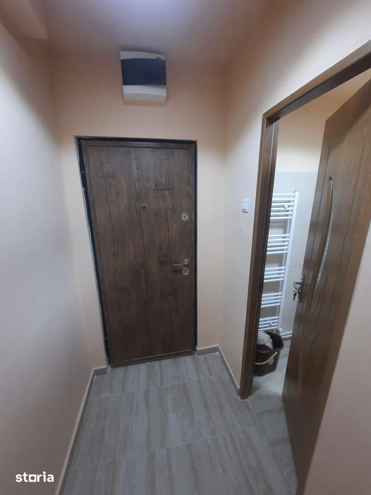 Vand apart. 2 camere Et.1 zona Piata Somes - Satu Mare — fotografia 3