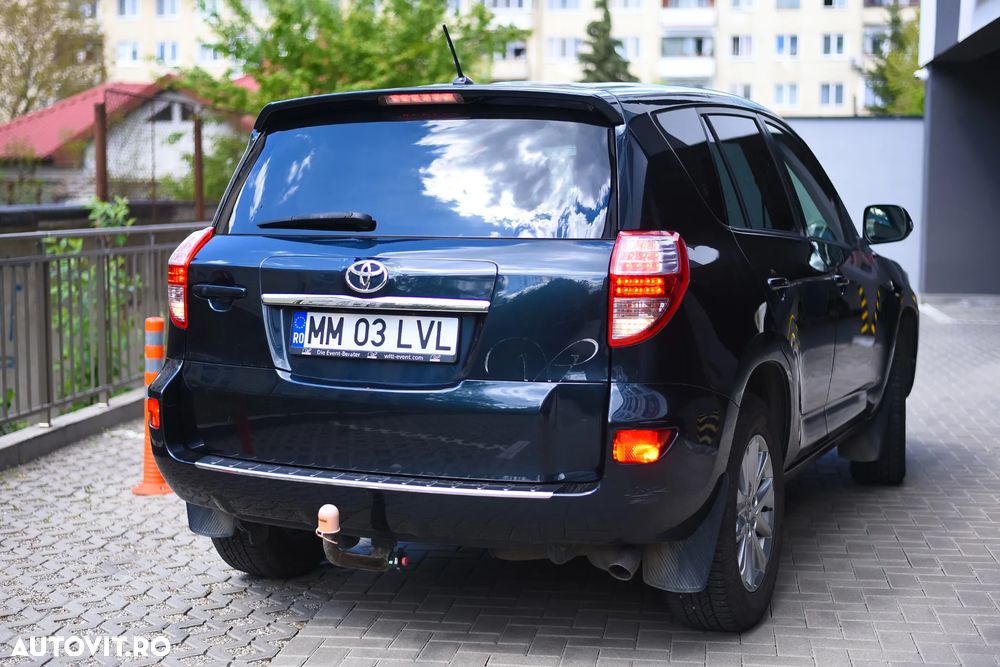 Toyota RAV4 - 22