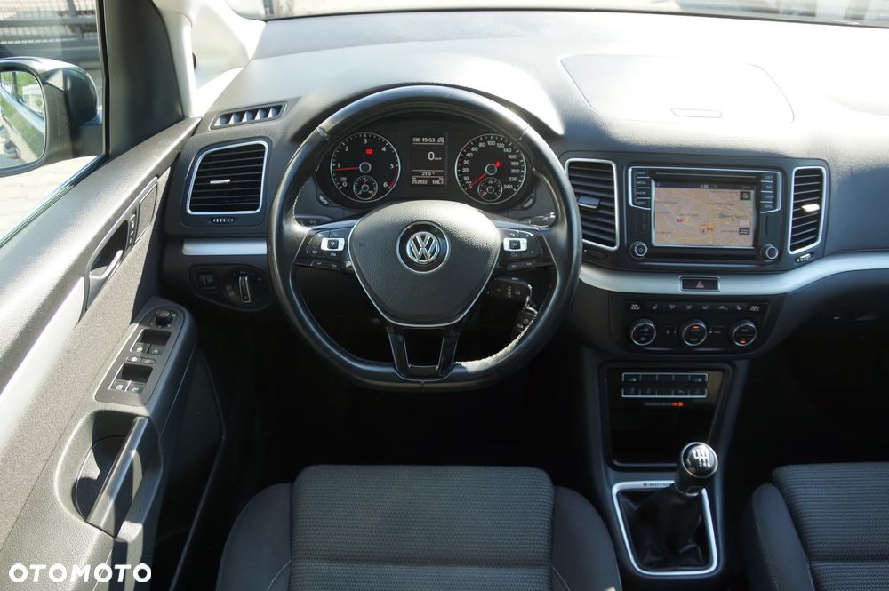 Volkswagen Sharan 2.0 TDI 4MOTION (BlueMotion Technology) Highline - 12