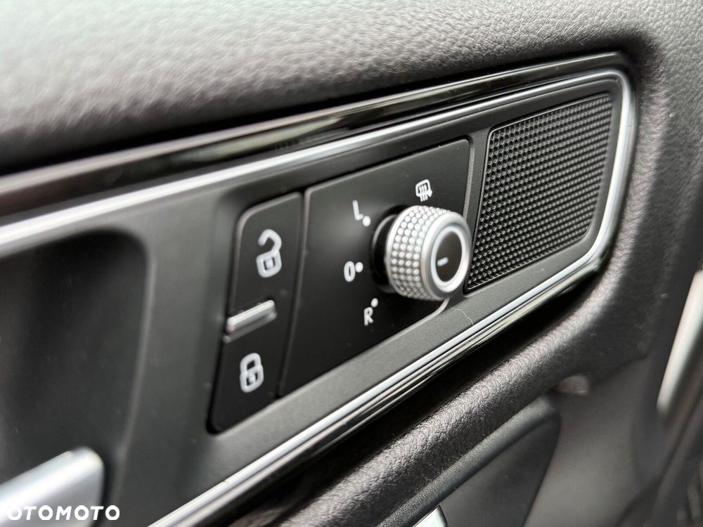 Volkswagen Touareg - 24